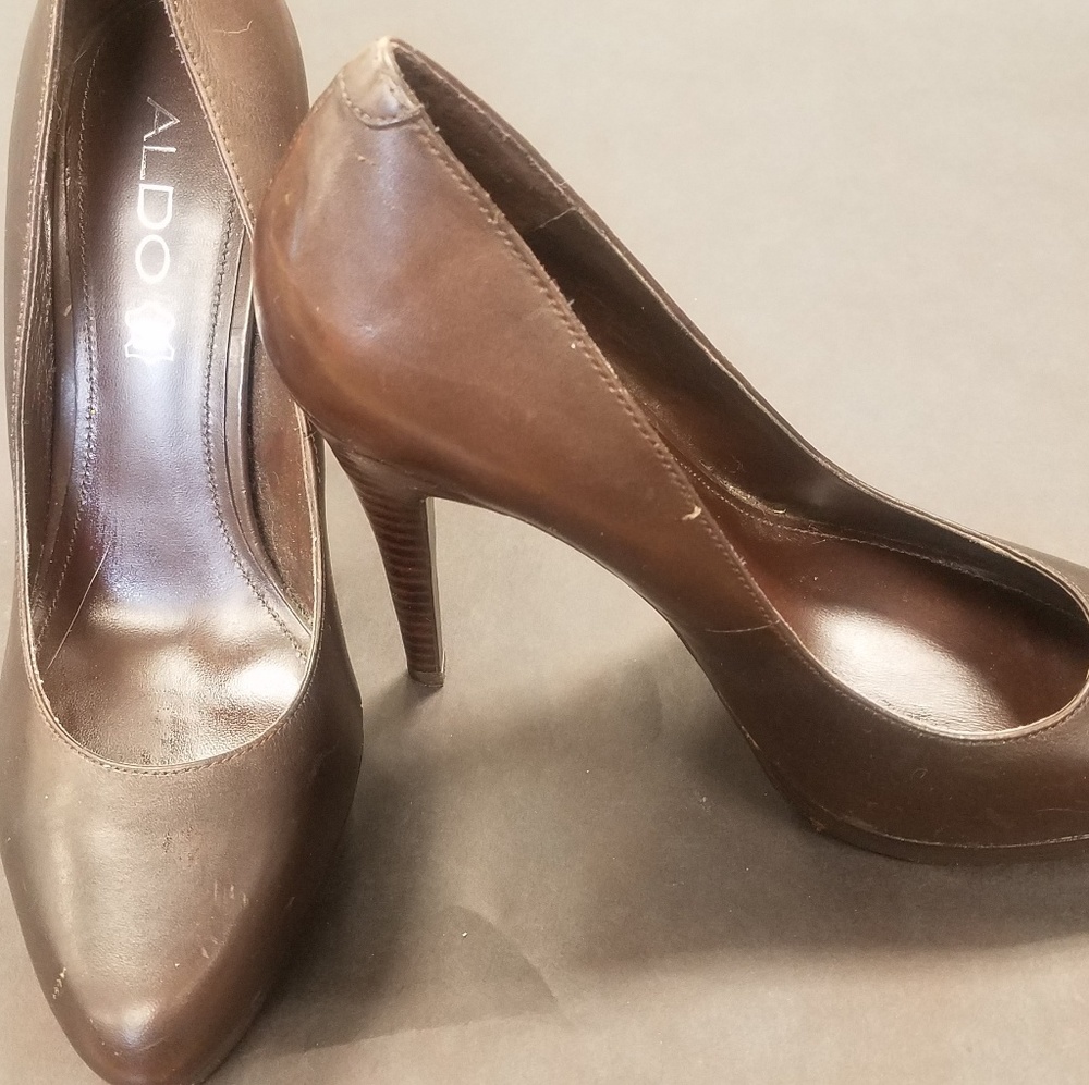 Aldo, 4" brown leather pumps. Worn once.